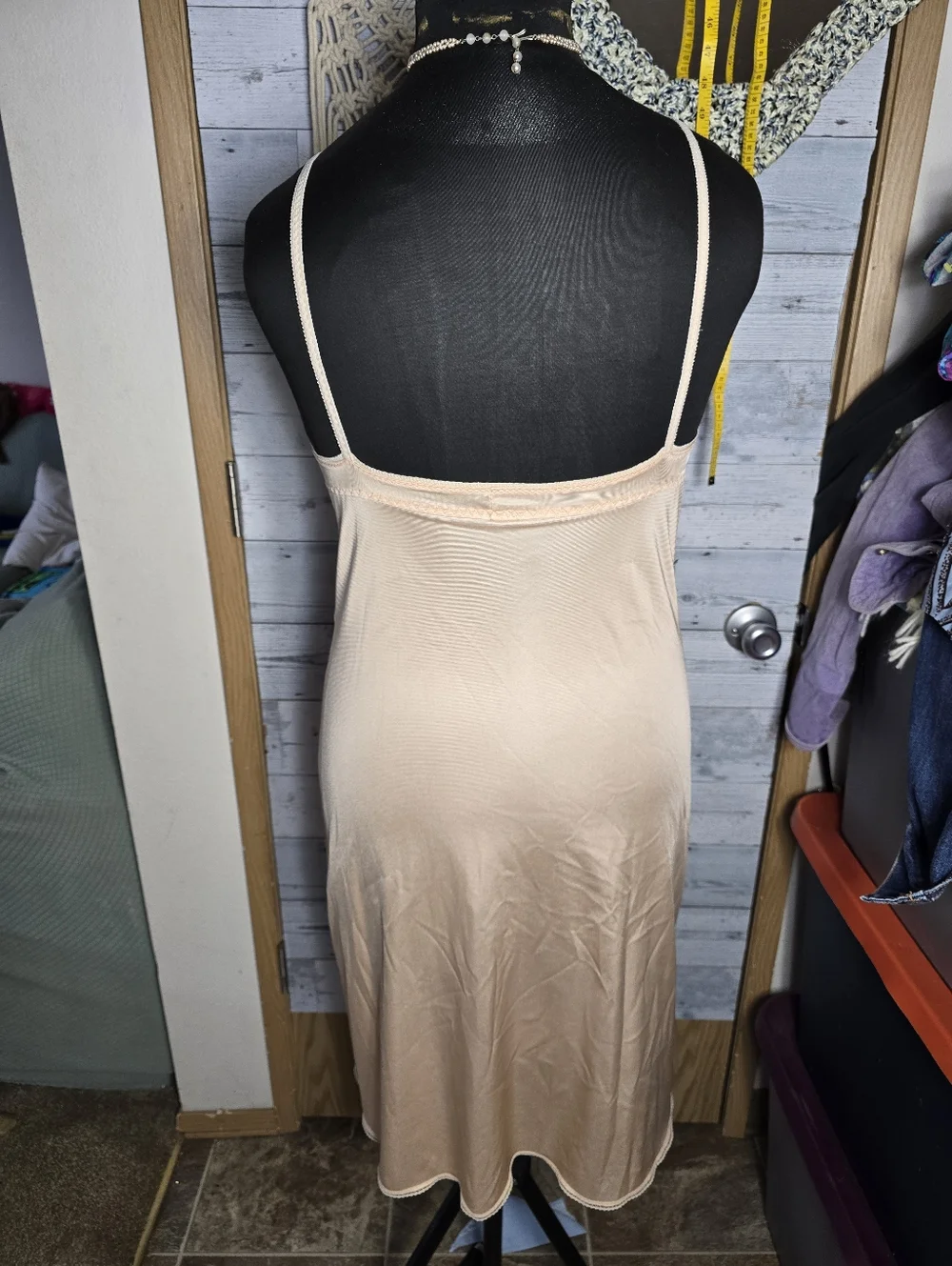 Vtg 60's Union Made ILGWU Lace-Trim Slip Dress in Nude Tan Minimalist Chic - Picture 3 of 8